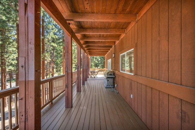 638 N Martin Dr in Zephyr Cove, NV - Building Photo - Building Photo