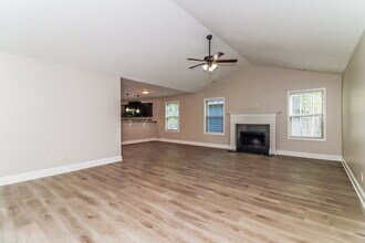 453 Charleston Pl in Villa Rica, GA - Building Photo - Building Photo
