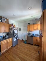 384 Washington St in Cambridge, MA - Building Photo