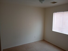147 S Picacho Heights Rd in Eloy, AZ - Building Photo - Building Photo