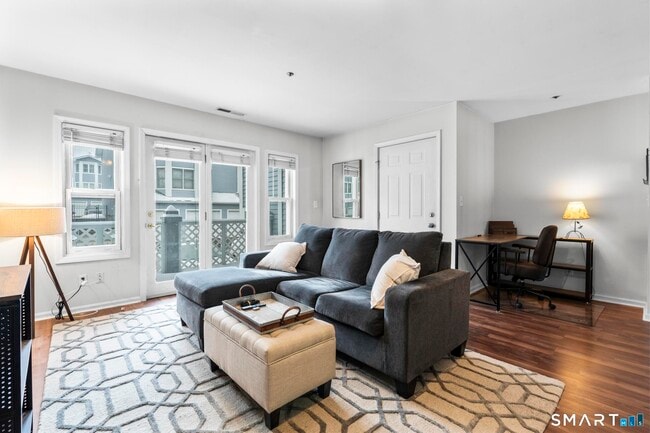 property at 31 High St