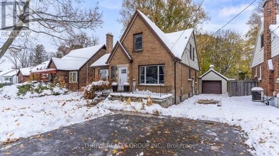 36 Bond St in London, ON - Building Photo - Building Photo