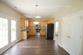 6210 Roseway Ct in Harrisburg, NC - Building Photo - Building Photo