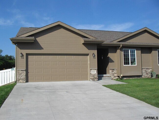 3031 Lakeside Dr in Plattsmouth, NE - Building Photo - Building Photo