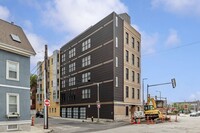 99 D St, Unit 4 in Boston, MA - Building Photo - Building Photo