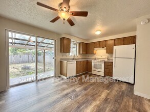 2738 SE 62nd Ave in Portland, OR - Building Photo - Building Photo