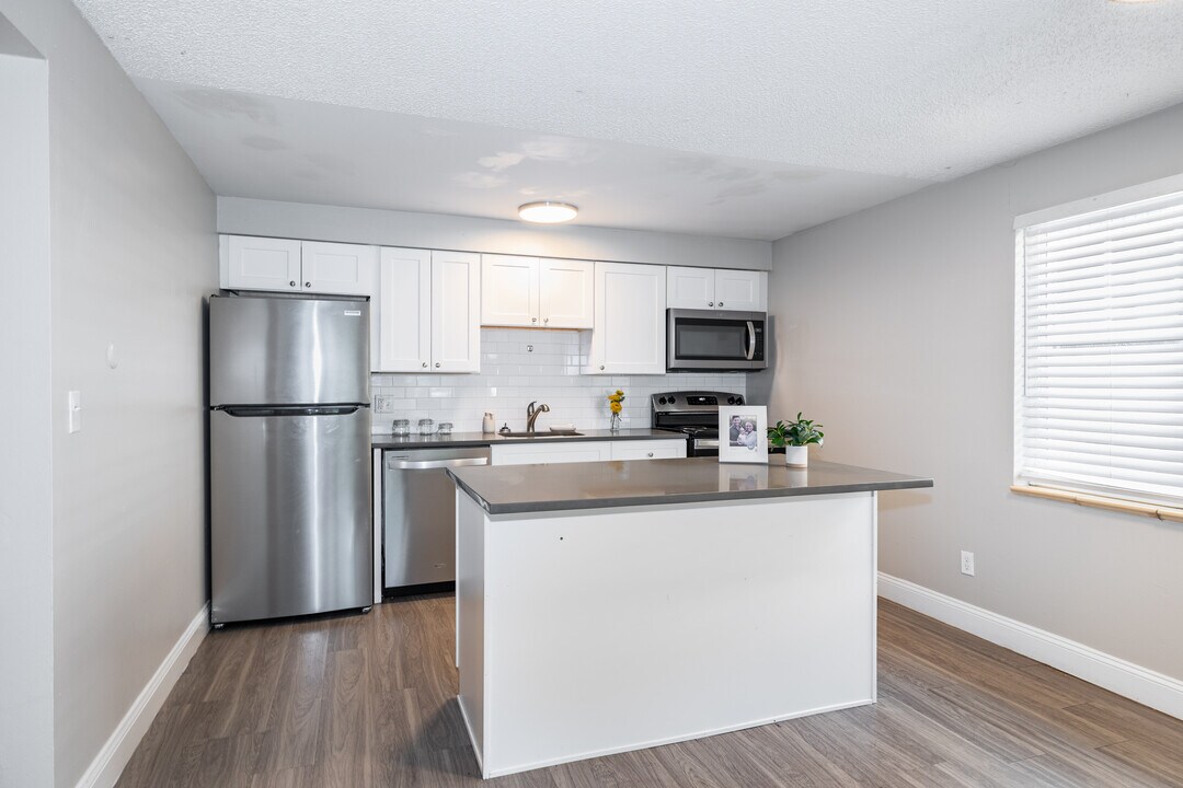 The Loop at Lamar Station in Lakewood, CO - Foto de edificio