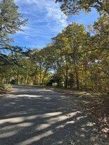 74 Baxter Rd in Mansfield, CT - Building Photo