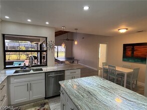 5740 Sandpiper Pl in Ft. Myers, FL - Building Photo - Building Photo