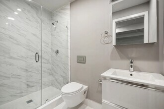 147 Grampian Way in Boston, MA - Foto de edificio - Building Photo