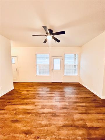 2901 S Scullin Ave in Denison, TX - Building Photo - Building Photo