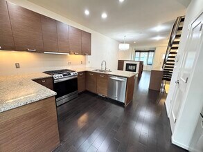 1200 Bellevue Way NE in Bellevue, WA - Building Photo - Building Photo