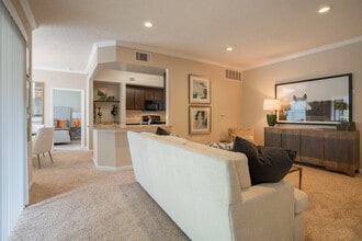 Fieldstone in Memphis, TN - Foto de edificio - Building Photo