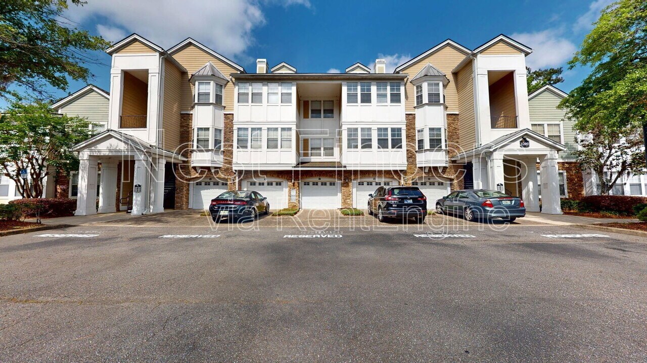 8550 Touchton Rd in Jacksonville, FL - Building Photo