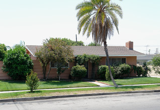 146 E Wilken Way in Anaheim, CA - Building Photo - Building Photo