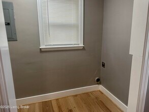 2820 Yorkshire Blvd in Louisville, KY - Building Photo - Building Photo