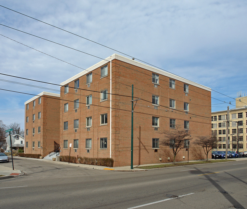 Plumwood Terrace in Dayton, OH - Building Photo