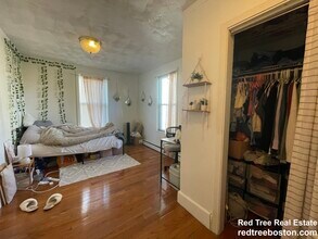 205 Hillside St, Unit 1 in Boston, MA - Building Photo - Building Photo
