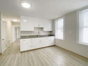 40 Jones Rd in Revere, MA - Building Photo - Building Photo