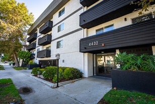 4432 Coldwater Canyon Apartments