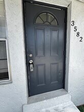 3574 Saranac Ave, Unit 3582 in West Palm Beach, FL - Building Photo - Building Photo