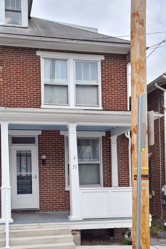 35 South St Rentals in Gettysburg, PA