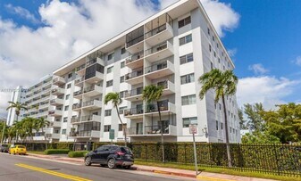 1000 Michigan Ave in Miami Beach, FL - Building Photo