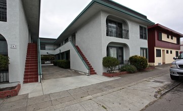 241-243 San Bruno Ave W in San Bruno, CA - Building Photo - Building Photo