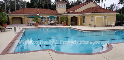 18001 Richmond Pl Dr in Tampa, FL - Foto de edificio - Building Photo