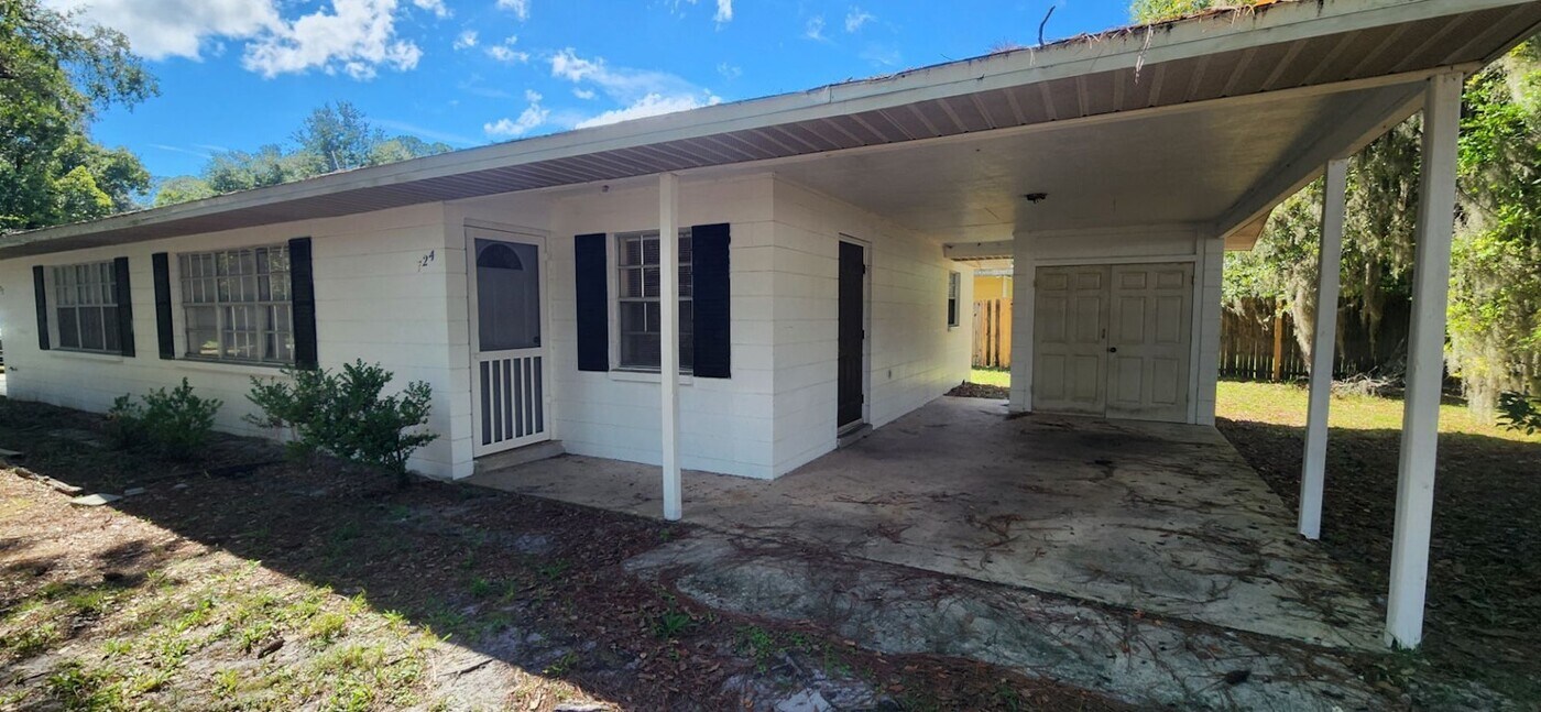 722 NE 12th St in Gainesville, FL - Building Photo