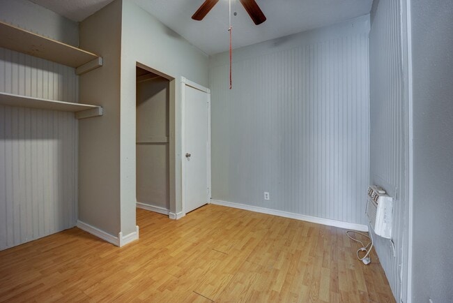 property at 3905 Jenny Lind Rd