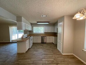 3718 French Wood Dr in Arlington, TX - Building Photo - Building Photo