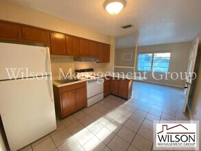 1311 Oregon St in Orlando, FL - Building Photo - Building Photo