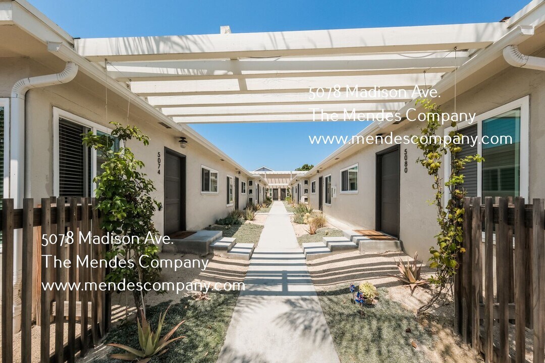 5078 Madison Ave in San Diego, CA - Building Photo
