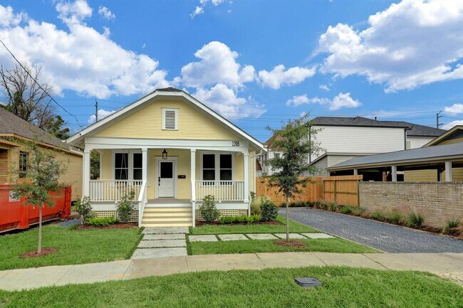 2206 Gano St in Houston, TX - Building Photo - Building Photo