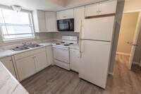 3611 Hermitage Rd photo'