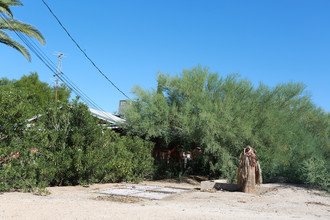 5207-5209 E Beverly Ave in Tucson, AZ - Building Photo - Building Photo