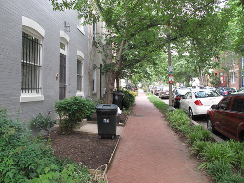 2139 Newport Pl NW in Washington, DC - Foto de edificio - Building Photo