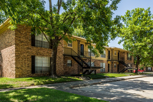 Orleans Square Apartments