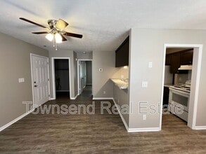 1429 Ireland Dr in Fayetteville, NC - Building Photo - Building Photo