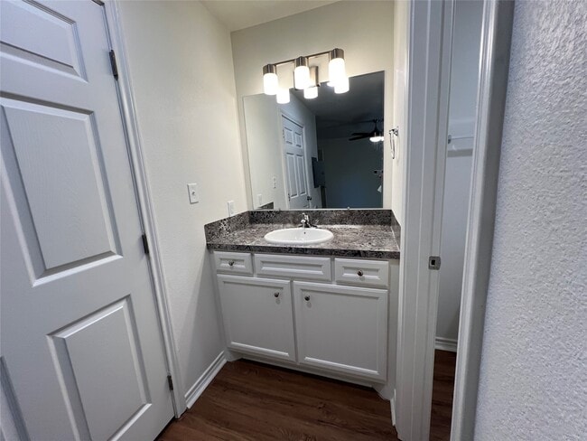 property at 1231 Sycamore Ave