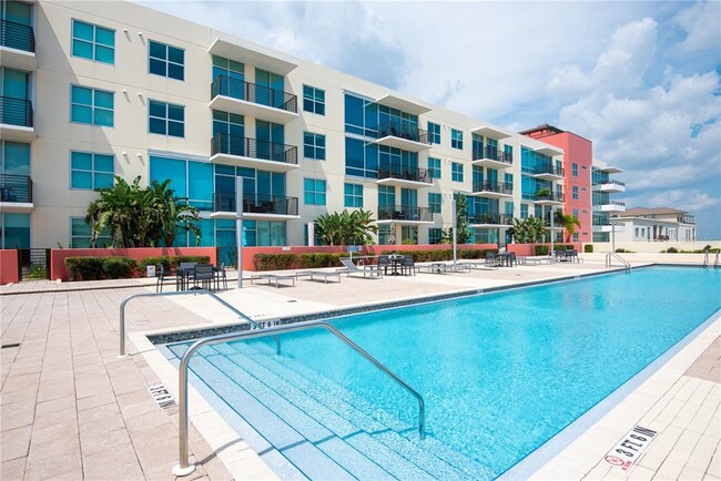 property at 1208 E Kennedy Blvd