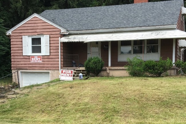 620 Grant Ave in Morgantown, WV - Building Photo - Building Photo