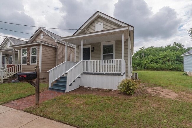 property at 1412 Maple St