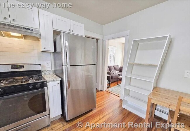 91 Frederick Ave in Medford, MA - Foto de edificio - Building Photo