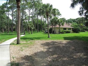 930 La Costa Cir in Sarasota, FL - Building Photo - Other