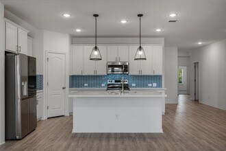 1109 Morning View Rd in Andice, TX - Building Photo - Building Photo