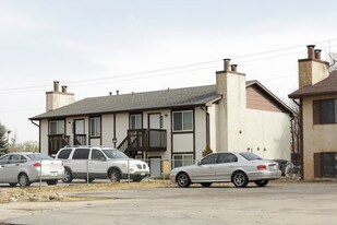 6624-6630 Provincial Dr in Fountain, CO - Building Photo