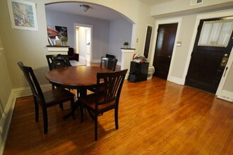 750 Leland Ave in University City, MO - Foto de edificio - Building Photo