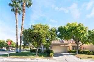 8620 Millsboro Dr in Las Vegas, NV - Building Photo